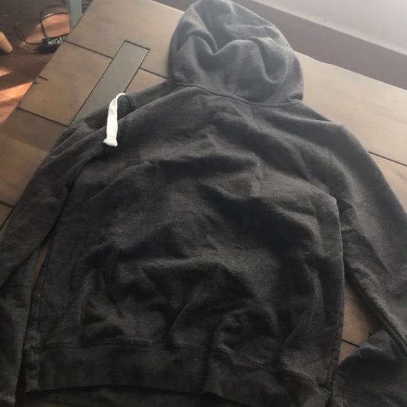 2 hooded Preowned sweatshirts - Picture 8 of 8